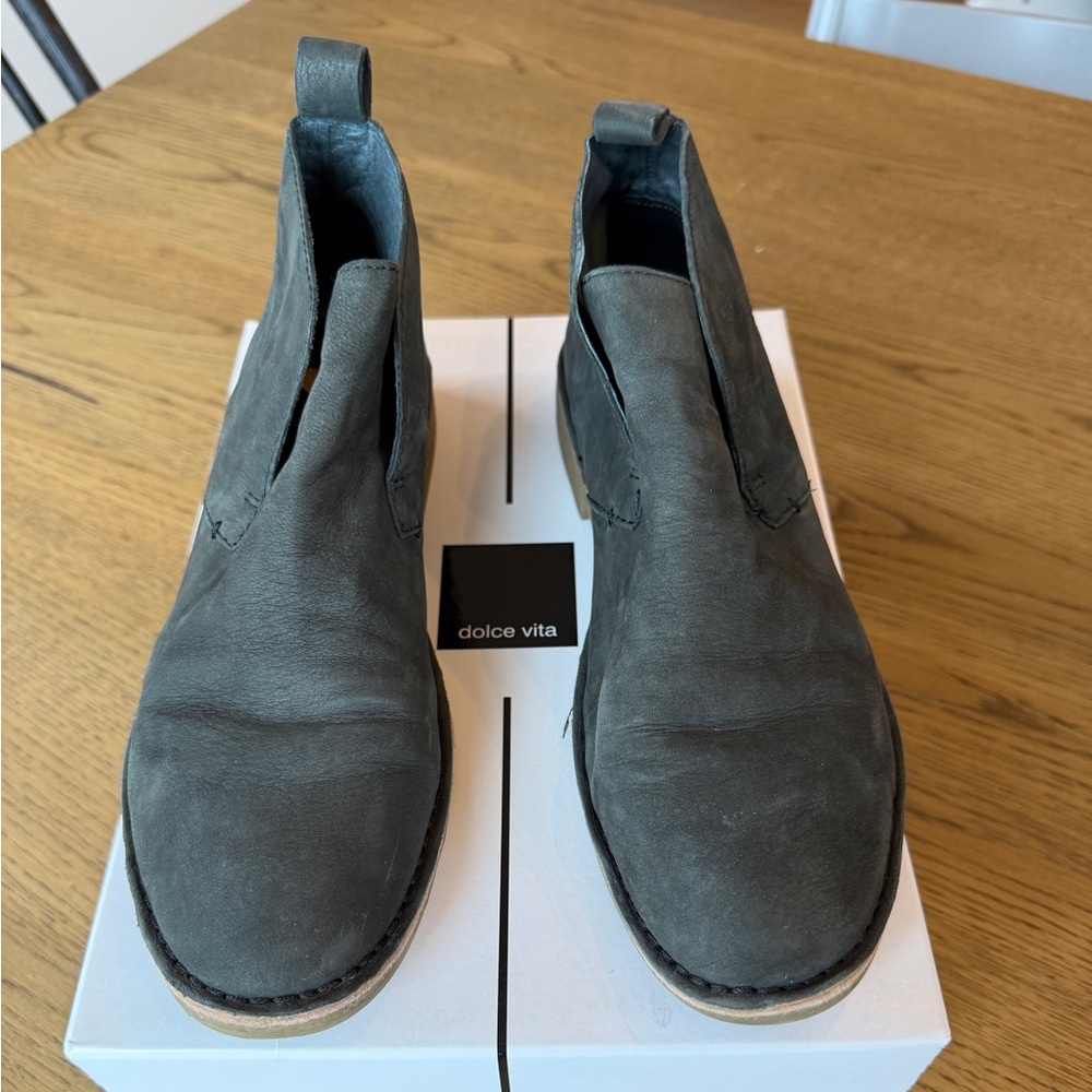 Dolce Vita Anthracite Nubuck Chelsea Boot